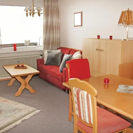 One-bedroom In St. Urban Apartment